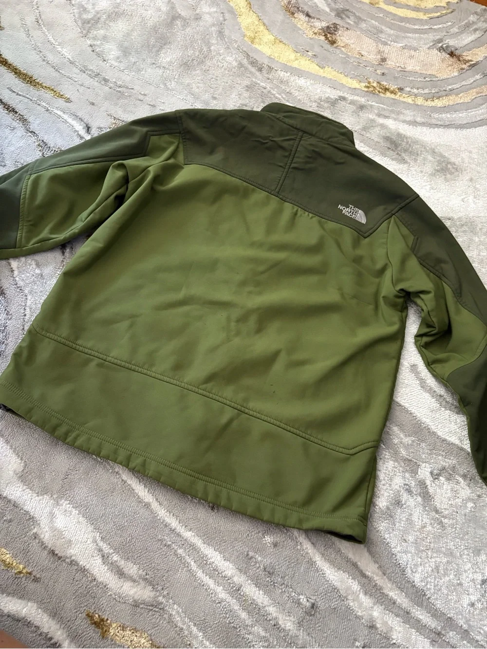 The North Face Men's Two-Tone Olive Green Softshell Jacket